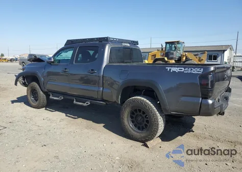2018 Toyota Tacoma Double Cab z USA, uszkodzony, nr VIN 3TMDZ5BN9JM043361